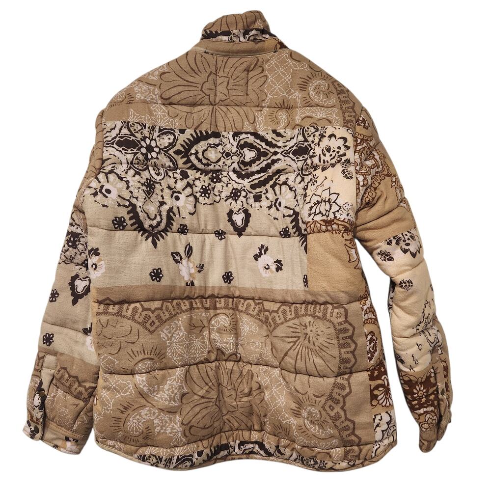 BDG Bandana print puffer coat size large - Picture 3 of 7